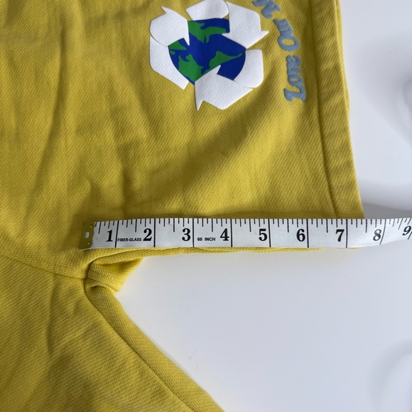 Madhappy - Earth Day Fleece Sweat Shorts Yellow - XS NWT - Picture 10 of 13
